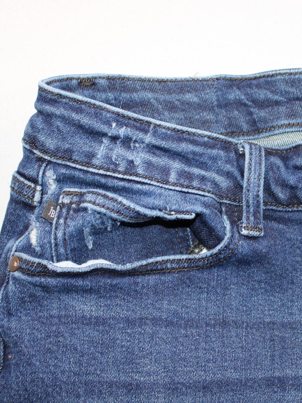 Judy Blue Women's Medium Wash Boyfriend Fit Distressed Jeans - Picture 7 of 16